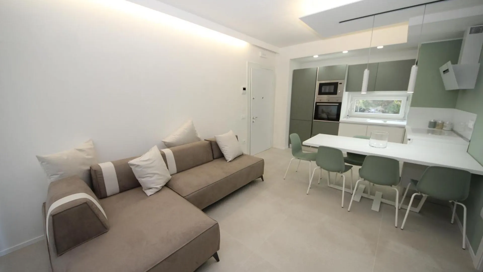 Modernity And Comfort For 5 Guests In Rosolina Rosolina Mare